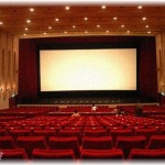 【冷めた瞬間】彼女と映画館に言った時、俺の職場の福利厚生で一般料金１人1,800円のところを１人1,200円で見ることが出来た。2枚買い彼女に1,800円を請求したところ「1,200円じゃないの？」と言い出した。安くなったのは俺の功績であり彼女の功績でないのにあまりのさもしさに絶望した。