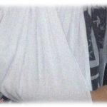 【衝撃の事実】俺の彼女はめちゃくちゃ可愛い。そんな彼女含めて宅飲みしたら、夜中に変な音がして目が覚めた。 その後の急展開に頭大混乱の俺。うそやん…って呟き続けたわｗｗ