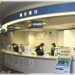 【スカッとする話】旦那が扁桃腺の手術をすることになり、入院の手続きをしに病院に行ったらなぜかトメもやってきた。そして 「手術なんてかわいそうに…あなたちゃんとご飯食べさせてたの？退院したら同居しましょ」と言ってきたので…