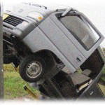 【盗難】2ヶ月前に車を盗まれて被害届を出したら、子供が同じ幼稚園のAママが犯人だった。 Aママが事故って犯行が発覚した。