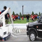 【DQN】契約駐車場に少しだけ車を置いたら、どっかのオヤジがクラクション鳴らして「早く退かせ！」と怒鳴ってきた。ムカついて言い返してやったら・・・