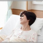 【ウルッとする話】俺が見舞いに行くといつも笑顔で出迎える嫁。ある日、忘れ物をして病室に戻ると看護師に泣きつく嫁の声が・・・「痛い、苦しい・・・！」