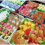 【セコママ】ママ友さんの家でお弁当ランチ。各自で子と自分のお弁当と飲み物持参などのルールなのにＡさんは手ぶらで来て、お弁当をたかりまくり。私は重箱サイズの弁当箱に詰め込んできてたので、クレクレされた。しかもＡ子が一口食べて「コレ嫌ぁ」って…