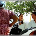 【ずうずうしい話】原付のオイル交換してたら近所のおばさんが来て「うちのもやって！」実費をもらうと言うと「なによ！若い娘にはやってるじゃない！知ってるのよ！」