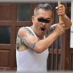 【スカッとする武勇伝】虐待子を助けるためケンカした兄。虐待父が凸しに来て「俺の組が黙っていねえぞ！！落とし前つけてやる！！」いつもは温厚な祖父が話を聞いて立ち上がった「話つけてくる」