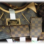 【復讐】兄と結婚してから私も住んでいる実家に住み始めた兄嫁に、隠れて嫌味を言われていた。両親や兄に相談するも私が嘘をついていて嫁いびりしていると逆に怒られた。そんな兄嫁がプレゼントをくれるようになった。これが関係改善に繋がるといいなと思った。でもこれは兄嫁の策略だった。