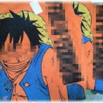 【和む話】服を買いにきた２～３歳くらいの男の子とおじいちゃん。某海賊アニメのトレーナーを孫に見せていたら、爺「これは？（医者）」孫「わんぴーしゅ」爺「これは？（料理人）」孫「わんぴーしゅ」 と全員「わんぴーしゅ」なのに、航海士だけ……