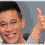 【修羅場】飛行機に乗ったら隣の席が隣の席が柳沢慎吾だった。「テレビいつも見てます」と言うと気さくに対応してもらい握手もしてもらった。そしたら火が付いたみたいで羽田の離陸か新千歳空港着陸までずっとネタやってくれた。