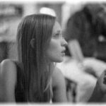 【一人コント】新婚の頃は義実家に同居していたんだけど、夫の姉は本人はいい女のつもりらしいが変な人。リビングで義姉と二人きりになった時、ソファーにどっかり座ってタバコをフーって天井に吐いたかと思ったら・・・