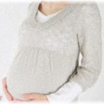 【嫁同士】初めての子を妊娠して夫実家に報告した。実はその半月前に義兄嫁も妊娠していたらしくあとから妊娠した私が先に報告したので怒っていた。皆が居る前で義兄嫁は私に向かって「私さん、まだ堕ろせるよね？」と言い出し…