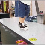 【キチママ】スーパーのサッカー台に土足で乗ってるガキに注意したら、頭悪そうな女が「子供に触らないで！変質者！」と騒ぎだした。駆けつけた女の旦那を見てみたら・・・