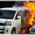 【修羅場】深夜にエンジンかけっぱなしの不審な車を見かけた。翌日、その車を確認すると・・・