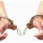 【衝撃】父親が目の前で警察に連行された！しかも兄・叔父・従兄も共犯で集団で女性を暴行したという罪状だった。