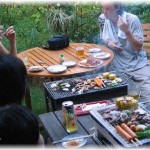 【衝撃】朝から出かけて夜帰ったら、知らない人達が庭でBBQしてた！
