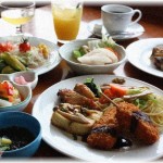 【相談】夫の昼食代が高すぎて困っています。１日２千円外食で使っているらしい。もう少し何とかならないでしょうか？