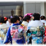 【セコケチ】成人式に着る振袖の話を友達としていた時、私は知人に借りると話したら食いつくA。私も貸せと言ってきたので、それじゃ私の着る物がないと拒否したら、成人式でお古ｗｗｗと言いふらされた。しかしその着物は…。