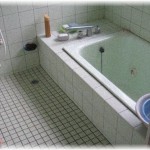 【相談】同居のウトが13歳の娘の風呂をのぞこうとするが、夫に訴えても「考えすぎ」と言われ話にならない！