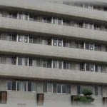 【微ホラー】洗濯物を取り込んでいたら、うちのマンションの隣の病院からほとんどの病室住人が窓越しにこちらを見ていたｗｗｗｗ