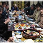 【因果応報】幼少時に月一回「父方一族揃って食事→一族総出で俺一家を糾弾」という食事会に強制参加させられていた。当時は仕方ないと思っていたが、俺が大学生になると・・・