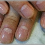 【イラッとする話】産婦人科で働いているのだが、看護師なのにマニキュアをしてて不快だったとクレームがきた。そう言われても、ネイルサロンで磨いているだけなんだが・・・