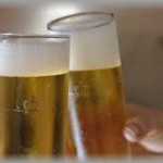 【修羅場】結婚した友人が帰郷したので友人を集めて披露宴代わりにみんなで焼き肉を食べに行った。私は薬を服用していたのでソフトドリンクを注文しようと思っていたがその当時発売されたノンアルコールビールが目にとまり頼んた。一杯目を飲み、そして二杯目に大変なことが起こった。