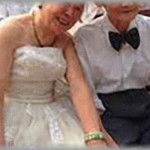 【熟年カップル】新郎70代新婦60後半。憧れのウェディングドレスに身を包んだ新婦が現れた時、一同「うっ・・・」