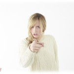 【キチガイ】兄家族が実家の近くに家を建ててから兄嫁に暴言を吐かれるようになった。暴言は「シンショ」「イケヌマ」「パラヒキニート」など余りにひどいので録音し、壊されたものも証拠としてとっておいている。そのことを両親に打ち明けた結果…。