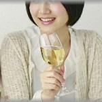 【DQN親族】トメに「迷惑掛けないから置いて」と頼まれて同居を始めたんだけど、すぐにあれこれ文句言うように。ある日コトメがやってきて、トメとワインを飲みながら聞こえよがしに「自分から同居を頼んどいて何あの態度？」はぁ？と思って言い返すと・・・