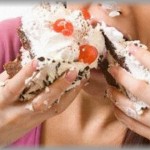 【DQN返し】食べ物に卑しいコトメはいつもうちの食材を漁って食べまくる。注意しても「実家のものは私のもの☆食べてもお腹すく病気なの～」挙句の果て子供の遠足のおやつにまで手をつけ「置いとくほうが悪いｗｗ」と言う始末。堪忍袋の緒が切れた旦那と私は・・・