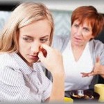 【スカッとする話】毎日昼になると姑と小姑が昼ご飯を食べに来ては文句を言って来る。いい加減ウザかったのでその日はある行動に出た。