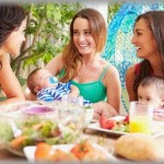 【マウンティング】ファミレスでママ友5人位ののグループがいた。そのうちの1人が「実は去年、宅建受かったんです」すると、他のママ達は宅建合格を褒めるどころか・・・