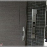 【放置子】夕方買物から家に帰ったら玄関前に隣の部屋の子がいた。子「お母さん帰ってこないの…」私 「帰ってくるよ！頑張れ！」