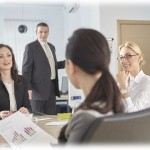 【ウザイ女】とある会社に、産休の人の代わりにバイトで入っていたんだけど、半年の予定が産休取っていた人が帰ってこなくて結局4年続けることになった。その後その人は帰ってきたんだけど、その頃には私は簡単に抜けられない状態になっていて、その人の上司という形で働くことに。しかしその2ヵ月後その人が退職届を出してきた。その理由が…。