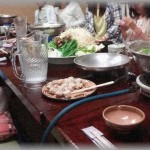 【友やめ】ミケの打ち上げで久々にジャンル友で集まった。楽しみにしていたのにお酌をしようと近づいても皆背を向けてくる。