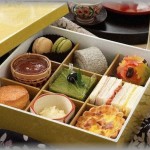 【DQN】いただき物のお菓子を居酒屋に忘れてきて、連絡を入れたら「ありますよー」と言われ一安心。ところが店に取りに行くと、何故か待たされ奥で2,3人の店員がコソコソと・・・