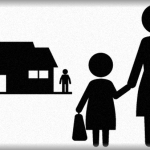 【衝撃】女の私と違い、弟は父と祖母に甘やかされに甘やかされて育った結果とんでもないモンスターに成長！母が限界を感じ父と離婚して家を出ることになったその日…。弟「僕も行きたい！」→母は…