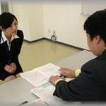 【修羅場】私は会社でバイトの採用担当をしていた。ある日5人の面接があり、三人目にAさんを面接したがコミュ障っぽい人だったので採用はしない方向で考えていた。面接も終わりになるころ、この後Bさんって人が面接に来ると思うといわれた。友達だろうと私は思っていたのでBさんの面接のときにAさんも面接に来たと伝えると・・・・。