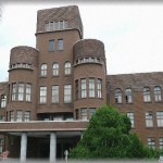 【学歴】7月の子供の通知表が学業面はほぼ完ぺきだった。嫁「大卒のあたしの遺伝子ねあなたは高卒だし」俺「お前の大学なんてとこだったっけ？」→記入済み離婚届を出されたので・・・