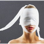 【暴言兄嫁】私の頬には幼い頃の事故の傷跡が残っている。正月にウチに来た兄嫁が酔っ払って「その顔の傷、時代劇の悪役みたいで超ｳｹるｗ」と言ってくれちゃった！