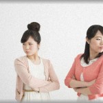 【同情】この前娘を迎えに幼稚園に行ったとことなにやら人だかりが…。行ってみるとAママとBママが揉めているようだった。周りにいた他のママに事情を聴くと…以前から色々と問題を起こすAママが原因のよう。今回もBママに何をやらかしたのかというと…