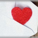 【唖然】昔、バイト先で主任に呼び出されて「相手が嫌がっている、こういうことはやめてくれ」と言われ、なにやら紙を見せてきた。見てみると…私の名前で書かれた20代男性社員宛ての生々しいラブレター。こんなの私書いてない！全く身に覚えがない！でもなかなか信じてもらえず…