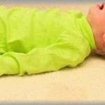 【隣室問題】アパート隣室に祖母・母・子の一家がいるんだが、そこの子供がほぼ24時間ギャン泣きしまくっている。 ある日とびきり大きい子供の泣き声がベランダから聞こえ・・・