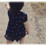 【嫁同士】義兄嫁と私はお互い子持ち＆私は妊婦なんだけど、一緒に子供を遊ばせに行く途中で義兄子が急に飛び出し車にひかれかけた。そのことについて、なんで子供を捕まえてくれなかったのかと義兄嫁に責められたけど、私悪くないよね。もう一緒にお出かけしませんって言ったらメールが来てうざいわ…。