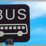 【カチムカ】子供がキャンプに参加した。15分前に行って待っていたが迎えのバスが来ない。主宰の施設に電話すると、ずっと待ってたけど来ないから出発したと言う。