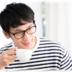 【復讐】社会人になったころにできた彼氏はイケメンで歌もうまくてバイト忙しいのに毎日会ってくれる素晴らしい人だった、と思っていたら全部嘘で、大学留年パチンカスだった。そのうえ前科持ちであることを武勇伝のように語る彼に目が醒めたんだけど同時期に私の妊娠が発覚した。そのことを彼に告げると…。