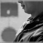 【誰にも言えない】小学生の頃、家の隣に高校生のお兄ちゃんが住んいでた。両親達も仲良くて、夏になると一緒に佐渡島へ旅行に行った。大部屋に両家族が一緒に雑魚寝状態だったのだが・・・