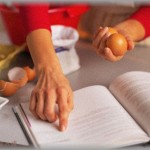 【ずうずうしい話】義弟夫婦を招いてレシピを片手に夕飯を作ってもてなした。そしたら数日後、義弟嫁からメール「入学祝いのお返しとして、お義父さんとお義母さんを招いて食事会をしたいんですが、お義姉さんの家でやりませんか？」