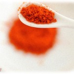 【クズ一家】私は辛いもの好きだけど旦那は全くダメ。結婚してから辛いものは控えていたけど、ある日頂き物のジョロキア粉末を入れてカレーを食べたあと風呂に入り出てくるとそこには、喉を押さえて苦しむ旦那の姿が…！あわてて救急車を呼ぶも旦那は私を指差して「殺人犯！！」と騒ぐ。そのときもパニックだったけど、その後の旦那の言い分や義実家の言動がひどすぎた。