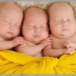 【ｷﾁﾄﾒ】幼馴染だった糞ﾄﾒ持ち旦那と7年前に離婚。その後今の旦那と出会い結婚して現在は三つ子の母をしている私。GWに地元に帰省し母とショッピングモールへ買い物へ行き、フードコートでお昼をたべようとしたらそこで糞元ﾄﾒが働いていて、私たち家族を見るなり泣き出した…その後にとんでもないことを言い出した…！！