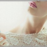 【修羅場】中学の授業参観で母親たちのあまりの香水臭さに酔った。「窓開けてもいいか」先生「だめ」席を立ってトイレに行こうとしたけれど・・・